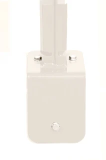 Poteau grillage rigide 1267mm  Blanc pur - DeltaMax platine équerre soudée - Produits de clôture Verpillat