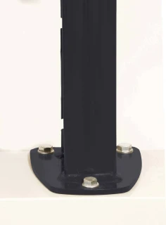 Poteau grillage rigide 1467mm  Noir 2200 Sablé - DeltaMax platine soudée - Produits de clôture Verpillat
