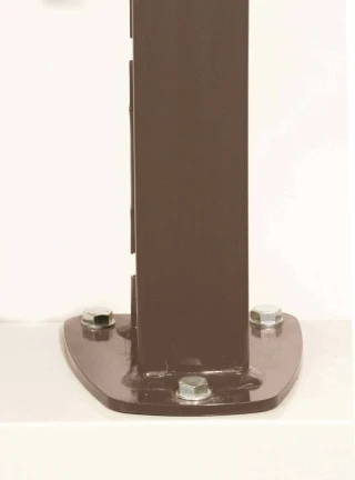 Poteau grillage rigide 0867mm Brun 2650 Sablé - DeltaMax platine soudée