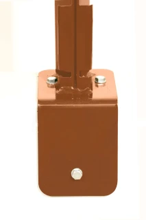 Poteau grillage rigide 1067mm  Mars 2525 Sablé - DeltaMax platine équerre soudée - Produits de clôture Verpillat