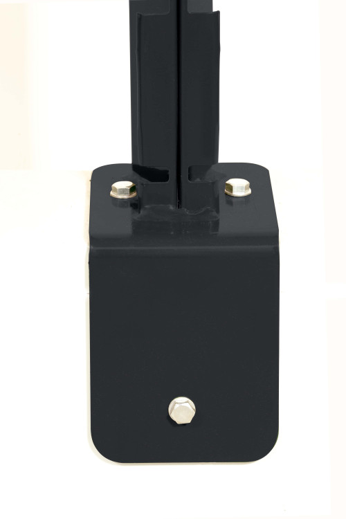 DeltaMax Platine équerre soudée - 1567mm - Noir 2200 Sablé - Ce poteau a été spécialement conçu pour les panneaux rigides